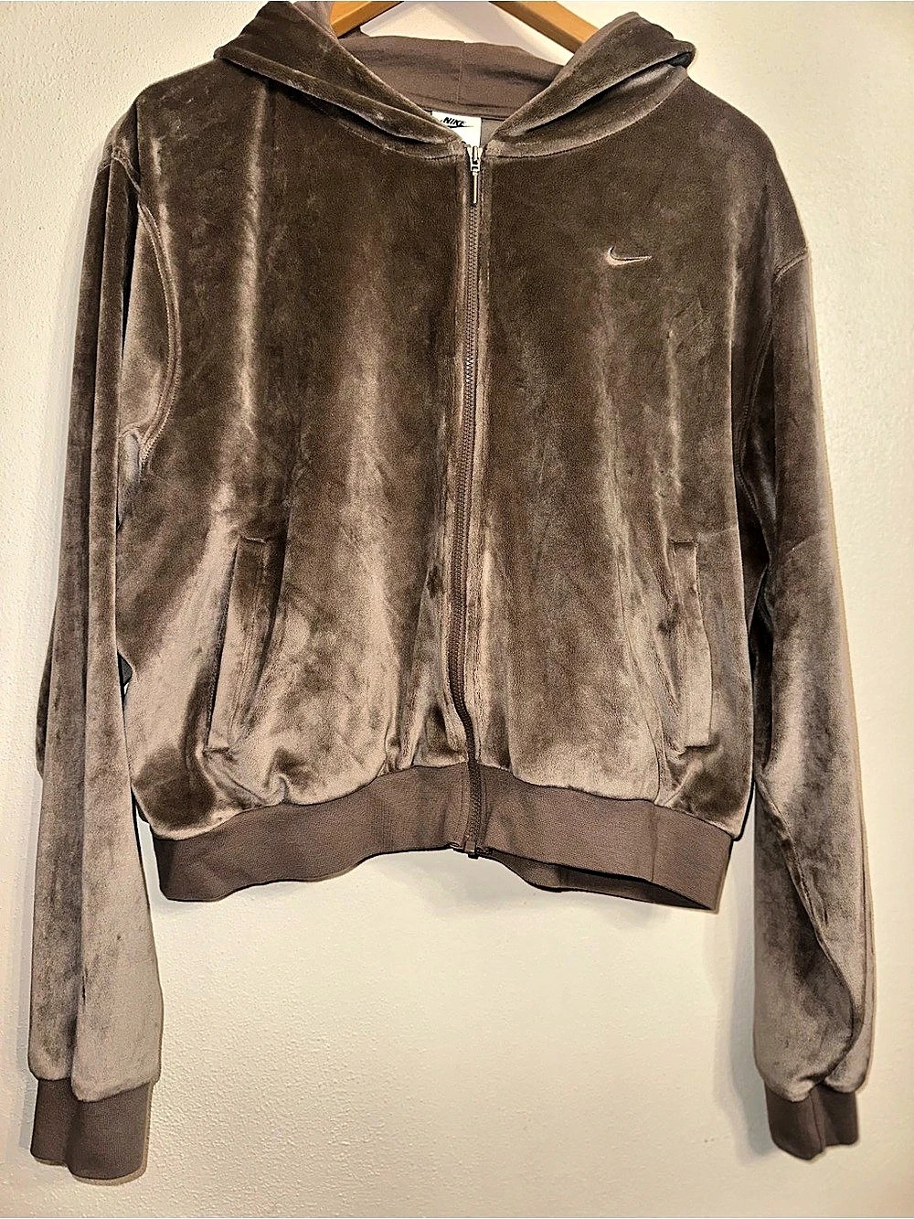 Nike Sportswear Chill Knit Women' large Loose Velour Full-Zip Hoodie Velour